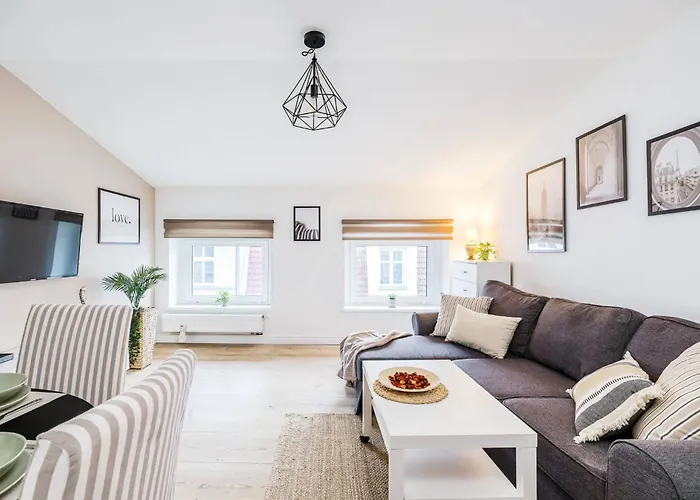 Sweet Old Town By Kramm شقة بوزنان